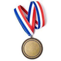 Team Up Scoops 8 Golds