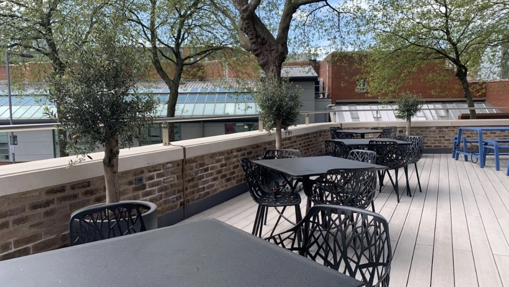 nottingham-trent-uni-outdoor-live-plant-displays-nottingham-trent-university-4