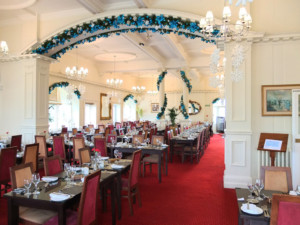 dining with christmas decorations